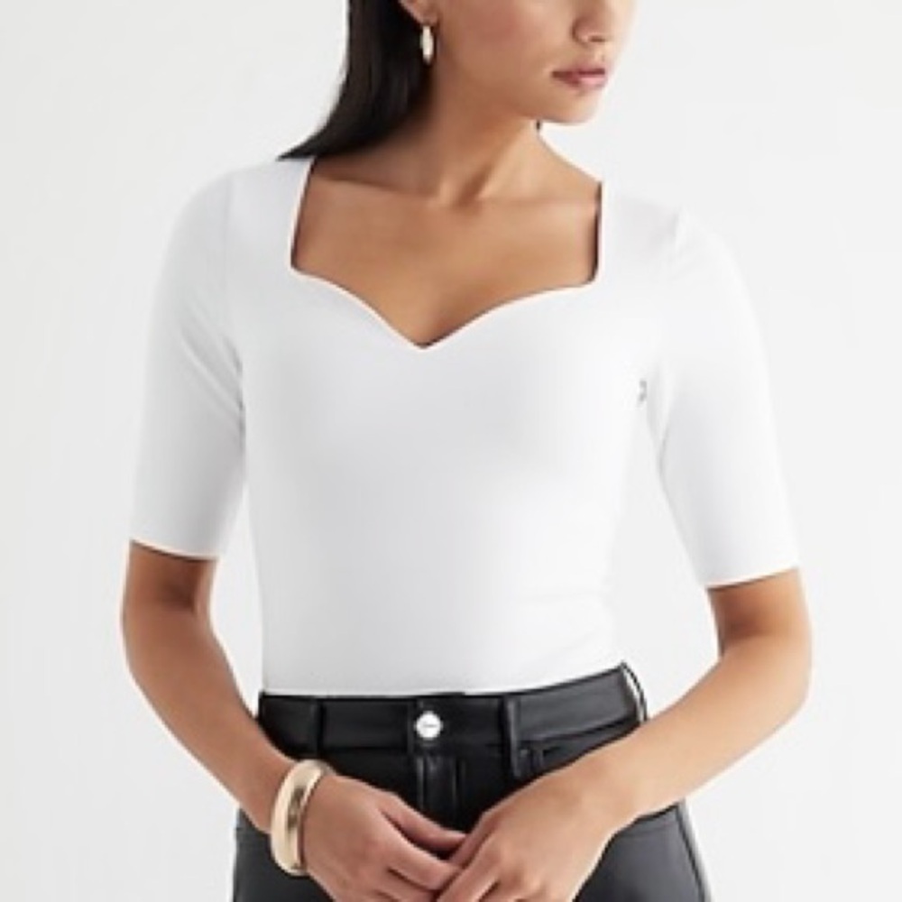EXPRESS Body Contour High Compression Sweetheart Neckline Tee NWT